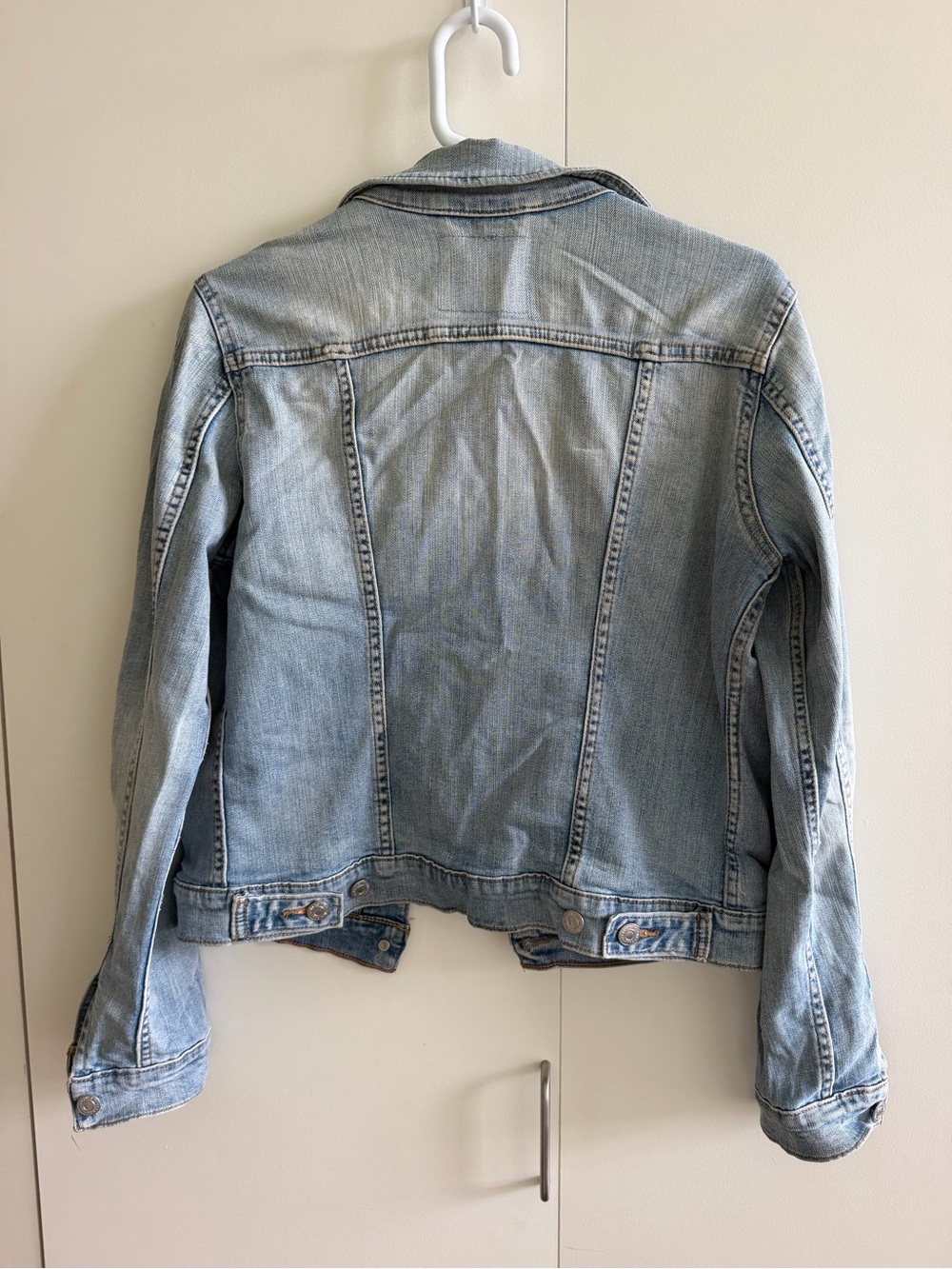 Levi’s Jean jacket - Picture 2 of 4